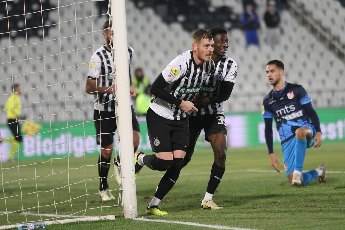  Partizan savladao radnički iz niša 