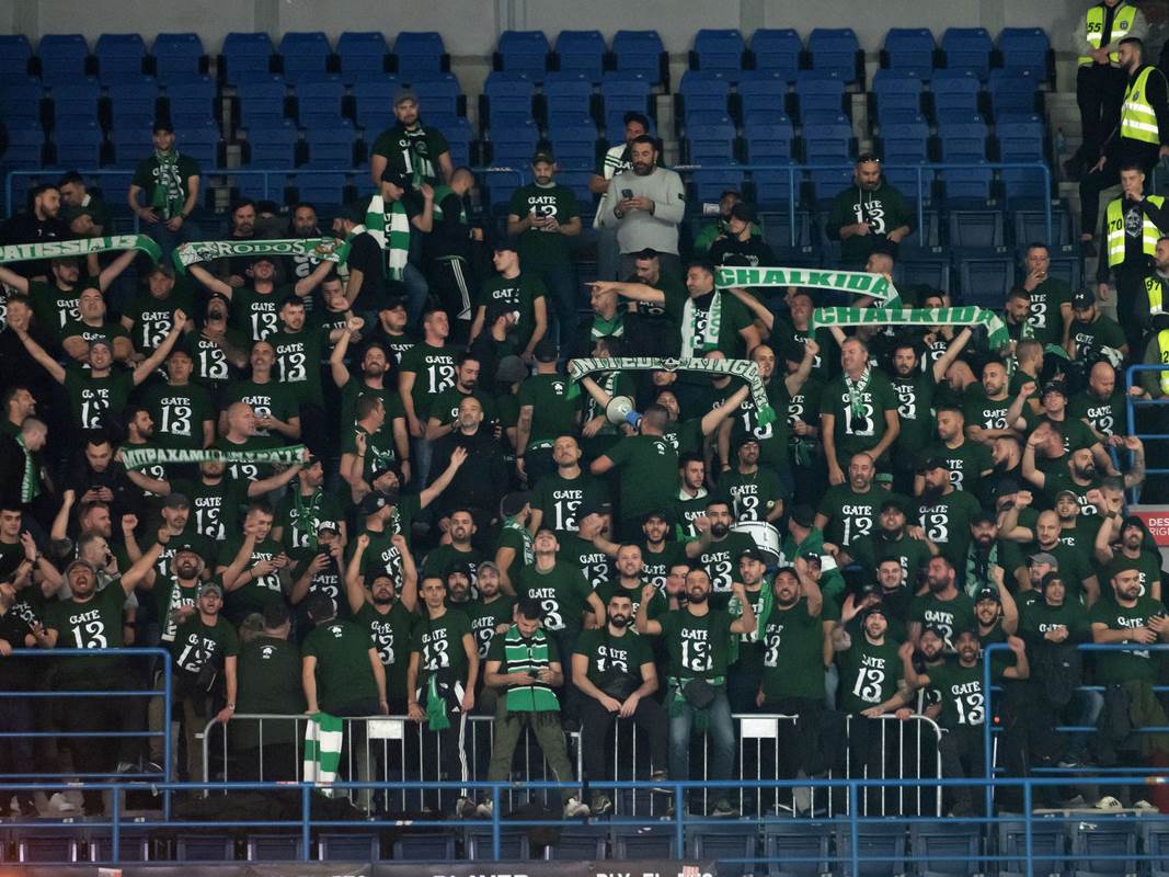  Skandal, navijači Panatinaikosa bacili topovski udar u "Areni": Grobari pjevali, Grci pravili haos! 
