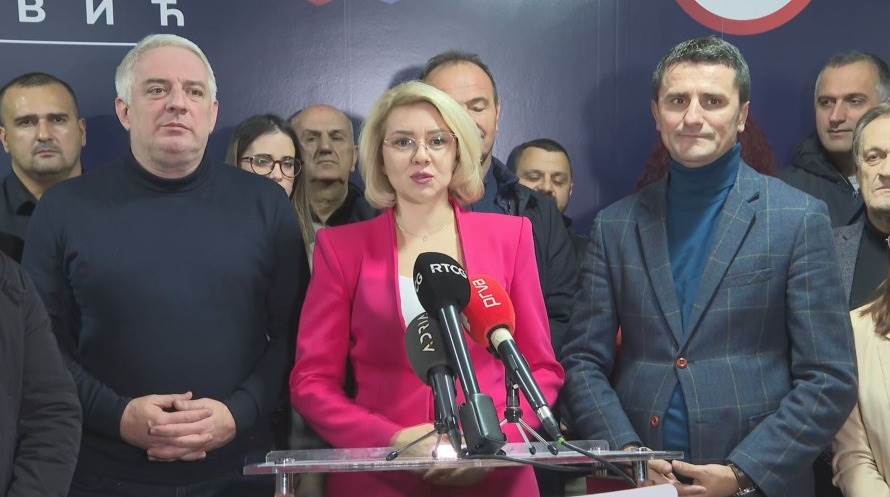 Božović: Niko me ne može naterati da slavim i slavim 21. maj | Info Božović: Niko me ne može naterati da slavim i slavim 21. maj | Info