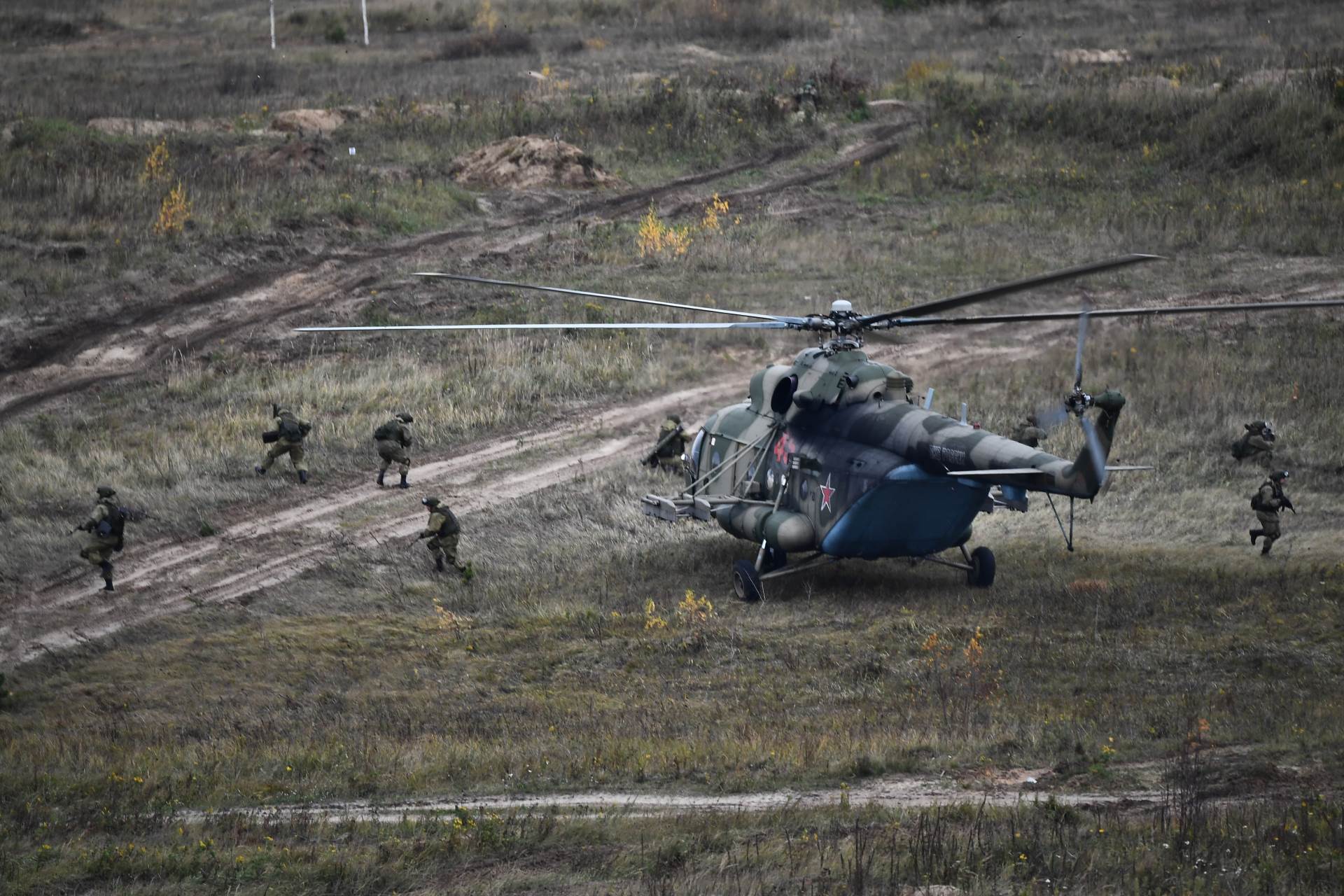  Ponovo incident u Rusiji: Srušio se vojni helikopter, poginule dvije osobe 