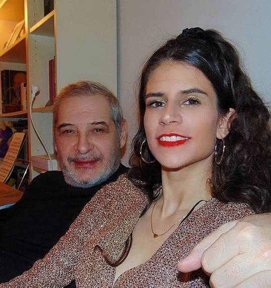  Glumac oženio 32 godine mlađu 