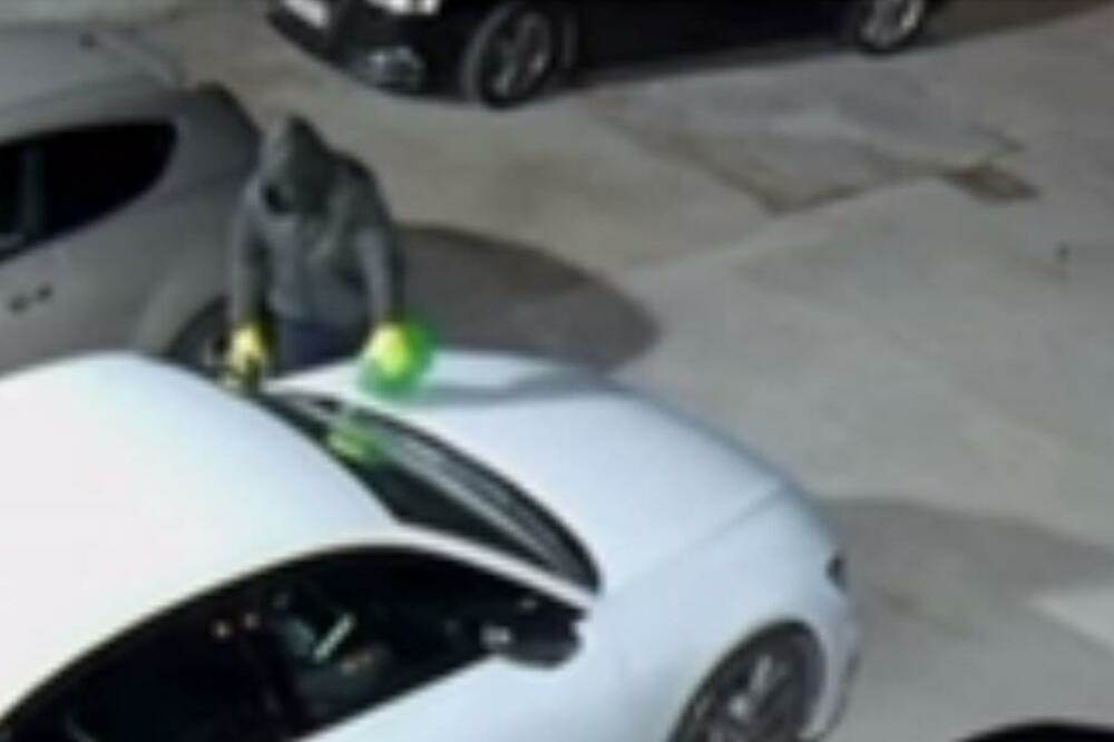  "Neznalice! Sad ćete da vidite kako ja igram": Oglasio se Jodžir nakon paljenja njegovog automobila 