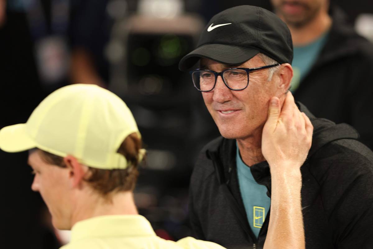  Sinerov trener usred skandala pokušava se izvuče 