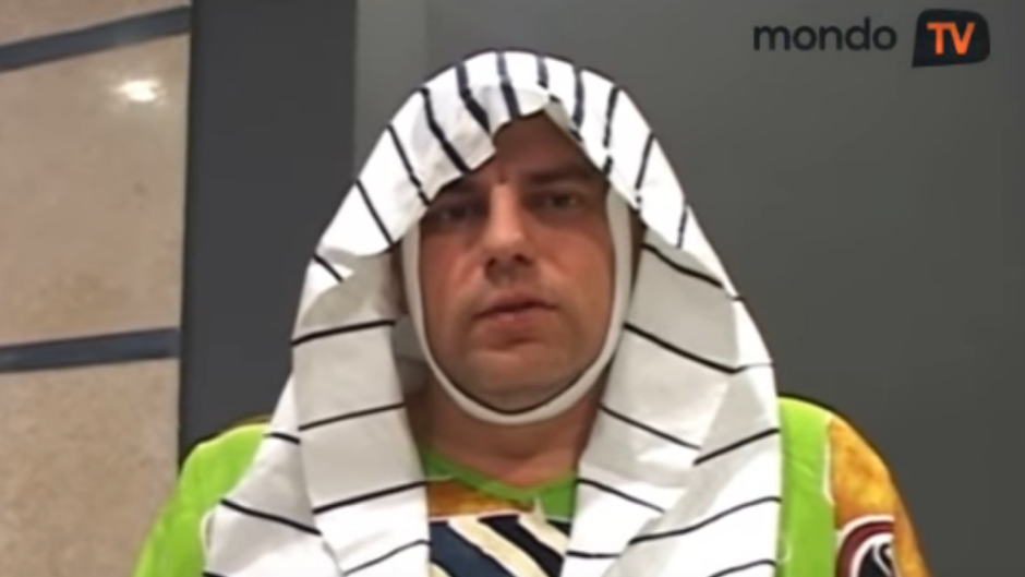  Pričao ljudima da lijepe žvaku na televizor, a onda nestao: Ovako danas izgleda Milan Tarot, oženio  