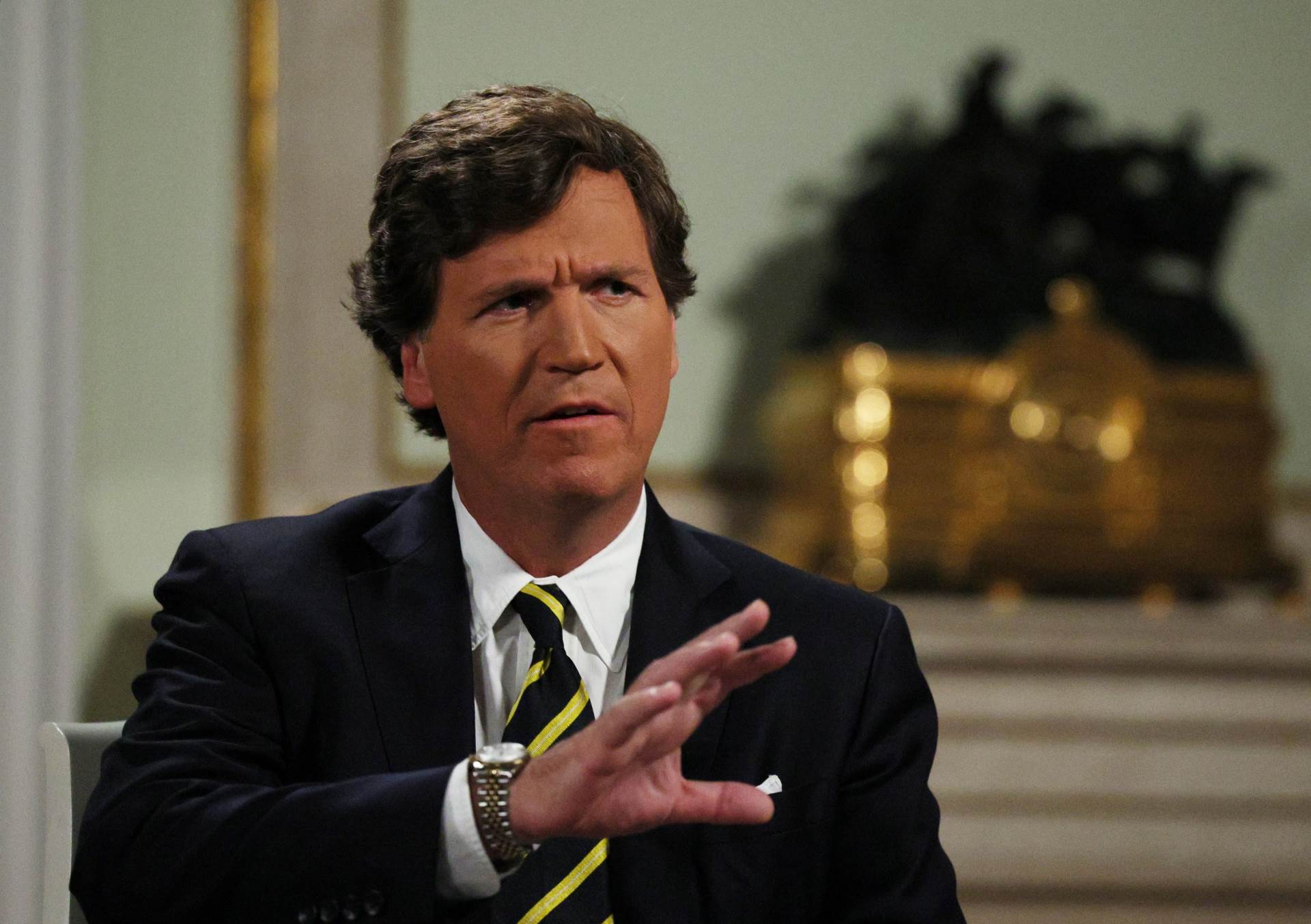  Taker Karlson okrenuo leđa Donaldu Trampu 