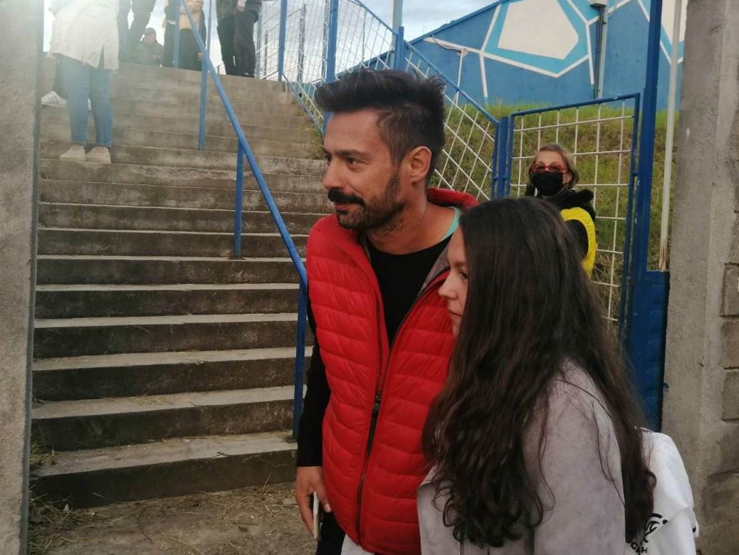  Porodila se žena Milana Vasića: Par sinu dao ime koje vuče korjene iz Vizantije, ima veze i sa Kosov 