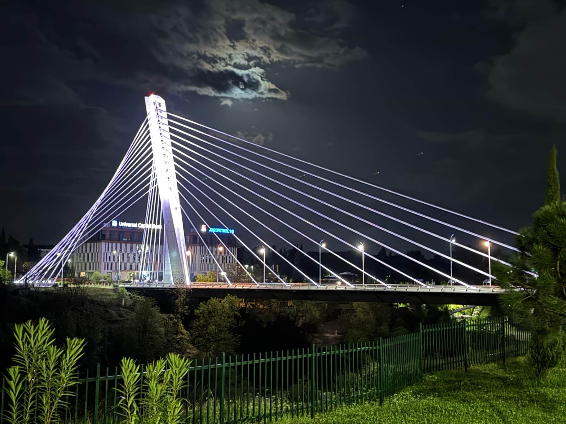  Planirano uređenje šetališta uz Moraču: Prva faza od Vezirovog do Milenijum mosta 