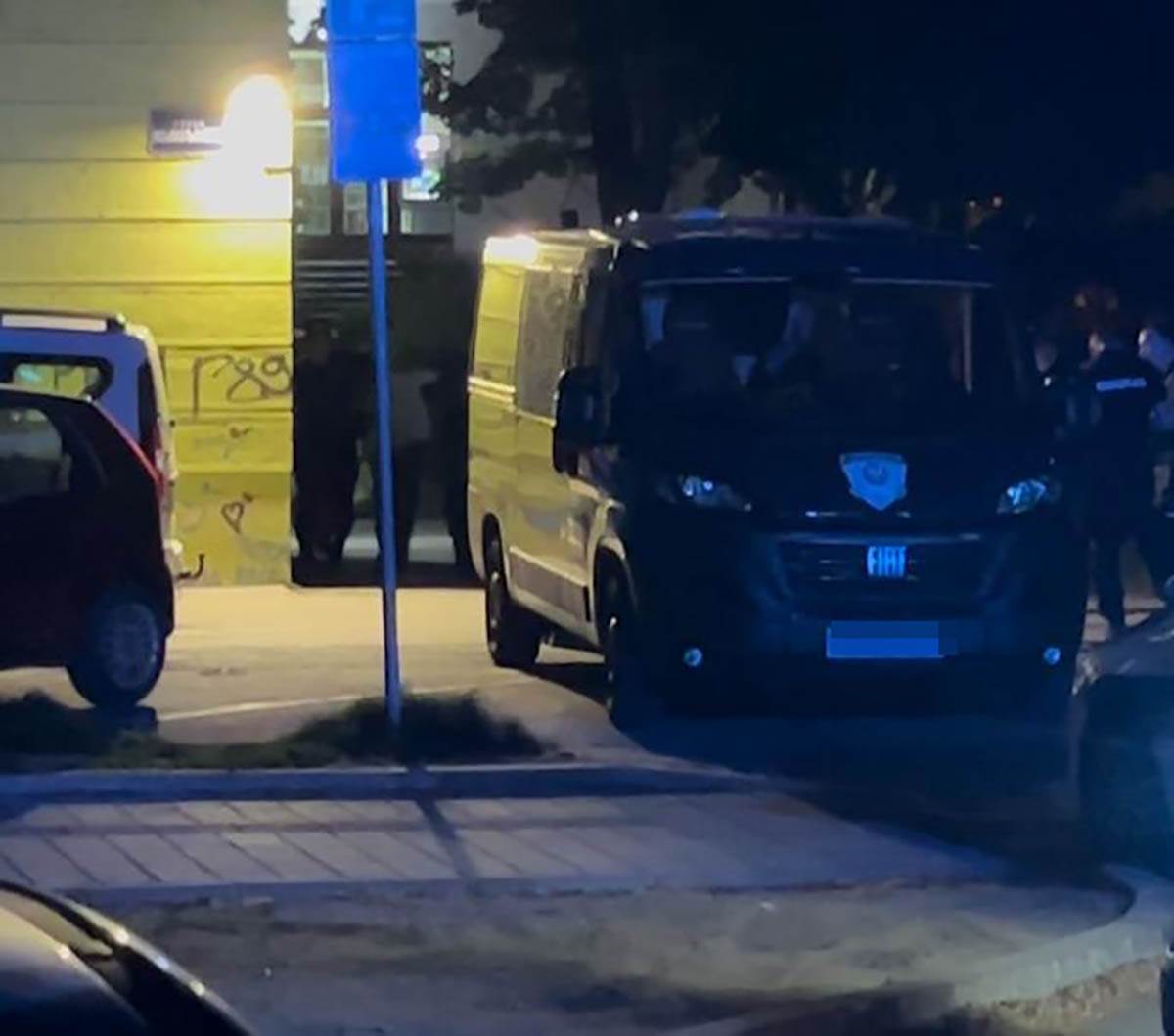  Tijelo žene izvučeno iz kanala DTD u Novom Sadu: Prve fotografije sa lica mjesta 