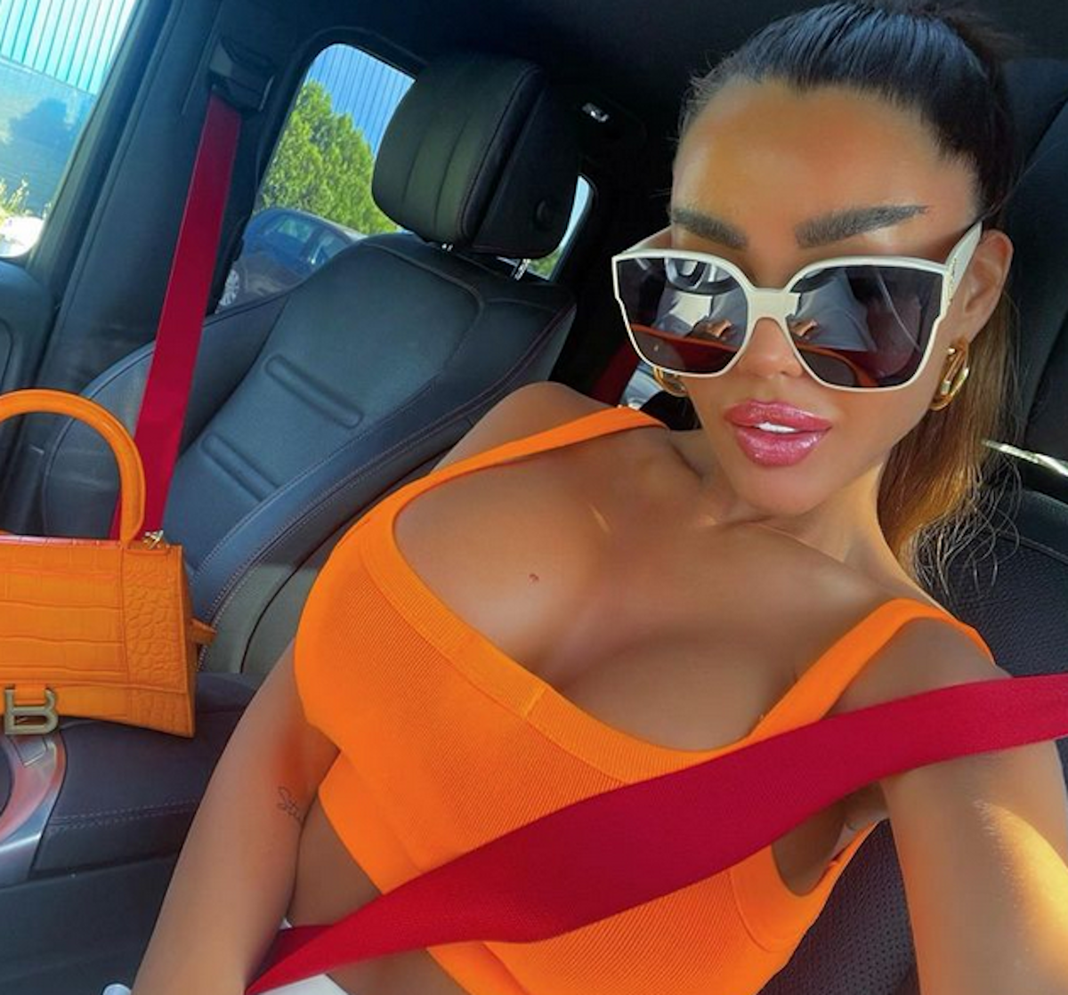  Operisala skoro sve na sebi, a mama neviđena ljepotica: Isplivala slika roditelja Ane Korać, pogleda 