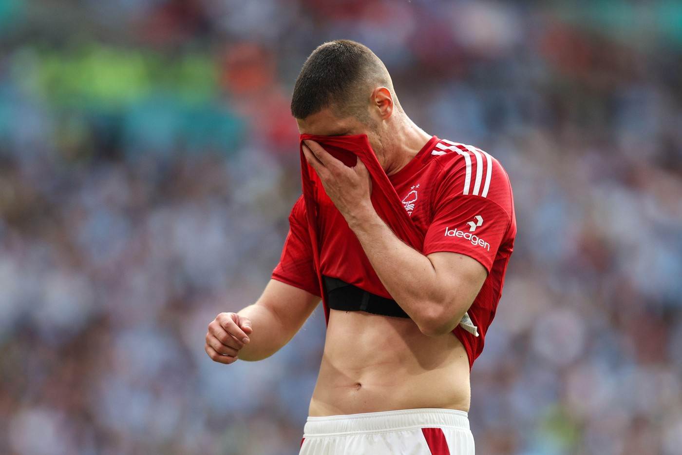  Milenković i Forest sve dalje od Lige šampiona 