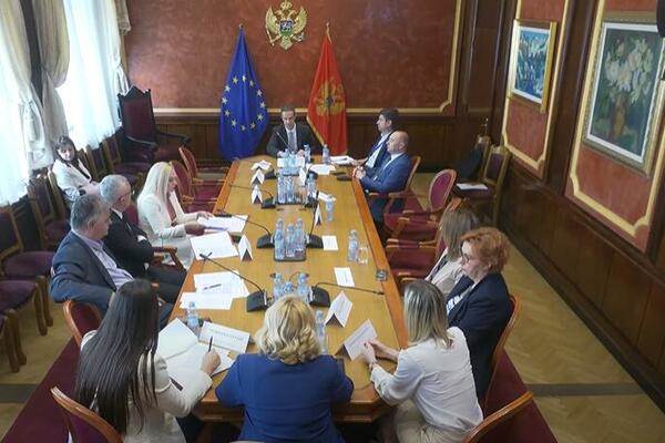  Odbor za ekonomiju dao zeleno svjetlo za uvođenje avio-ruta od javnog interesa 