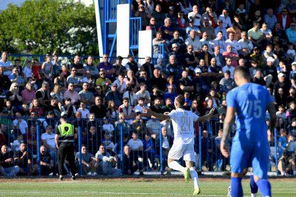  Budućnost slavila u Ulcinju, pobjede Sutjeske i Jedinstva 