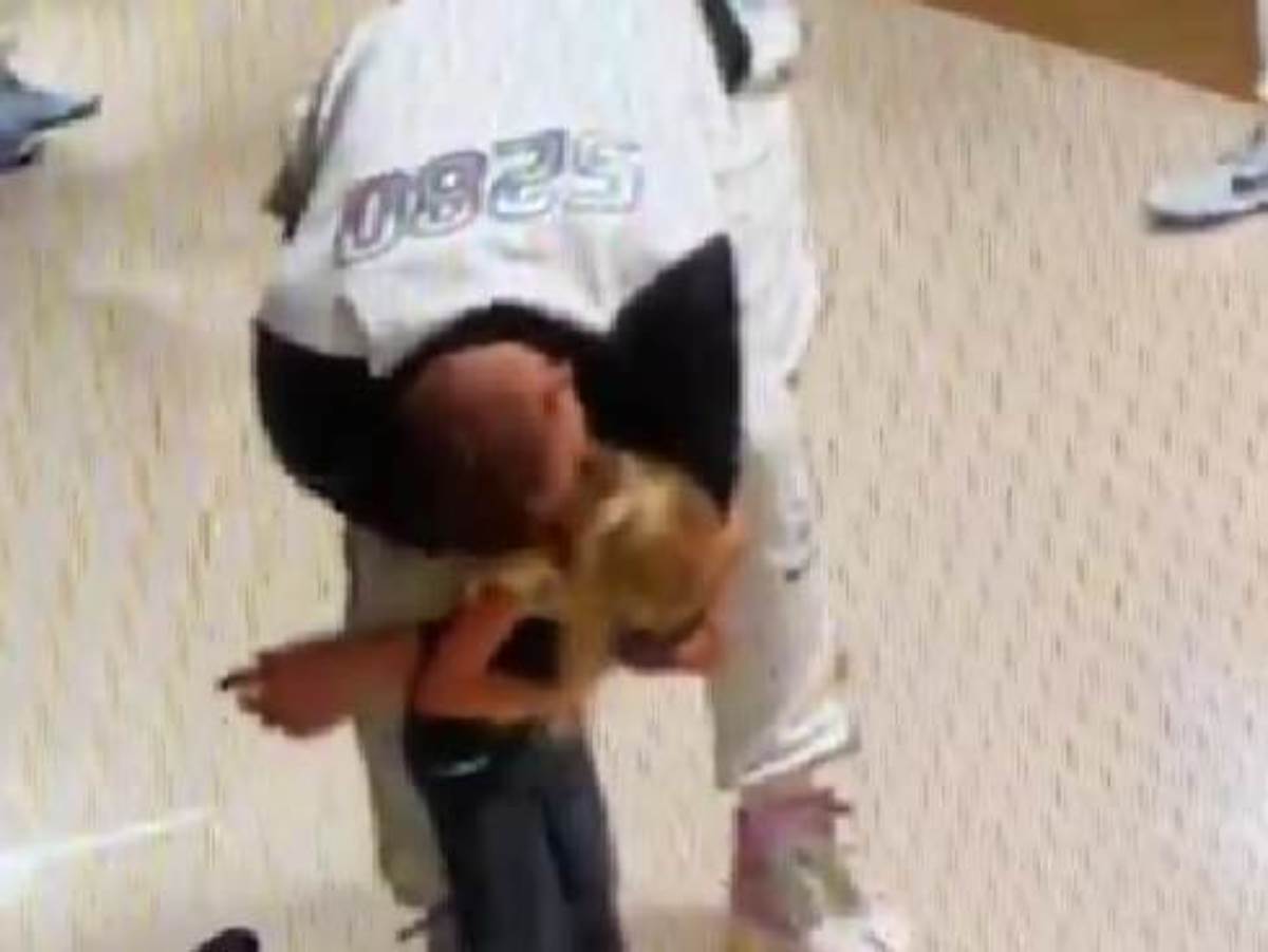  O zagrljaju Nikole i Ognjene priča cijela Amerika 