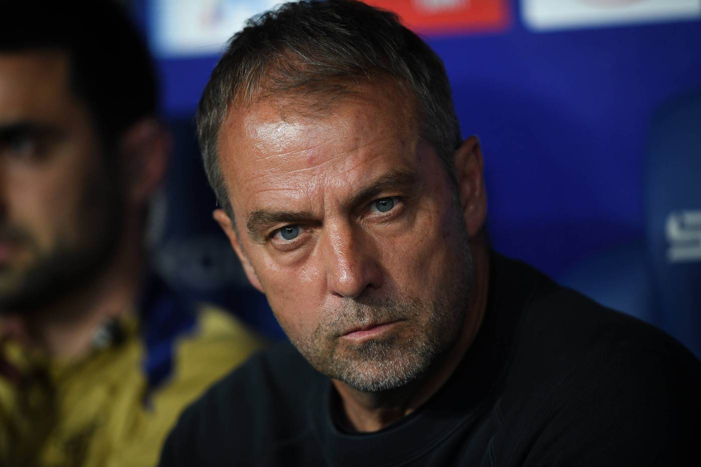  Flik pobijesnio i gurao igrače Barselone sa terena 