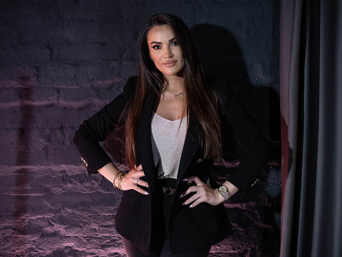  "Žena je glava porodice, ona gradi dom": Tamara Milutinović o porodici, priznala da je srećna što ćerka nije na nju 