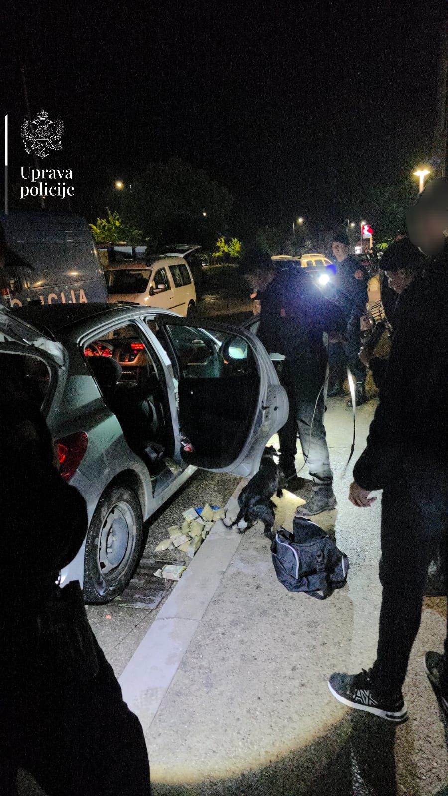  Sprovedena racija u više lokala, kontrolisano 500 lica, uhapšena jedna osoba, pronađen kokain… 