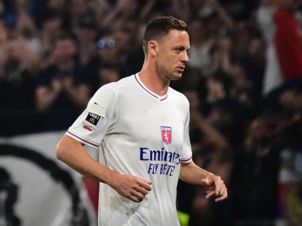  Nemanja Matić će najvjerovatnije dobiti kaznu jer je prekrio simbol na dresu 