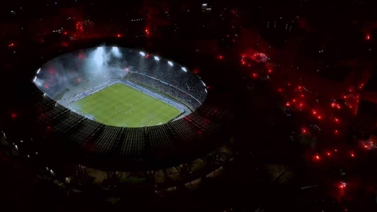  Haos u Holandiji: Uhapšeno 180 navijača Napolija! 