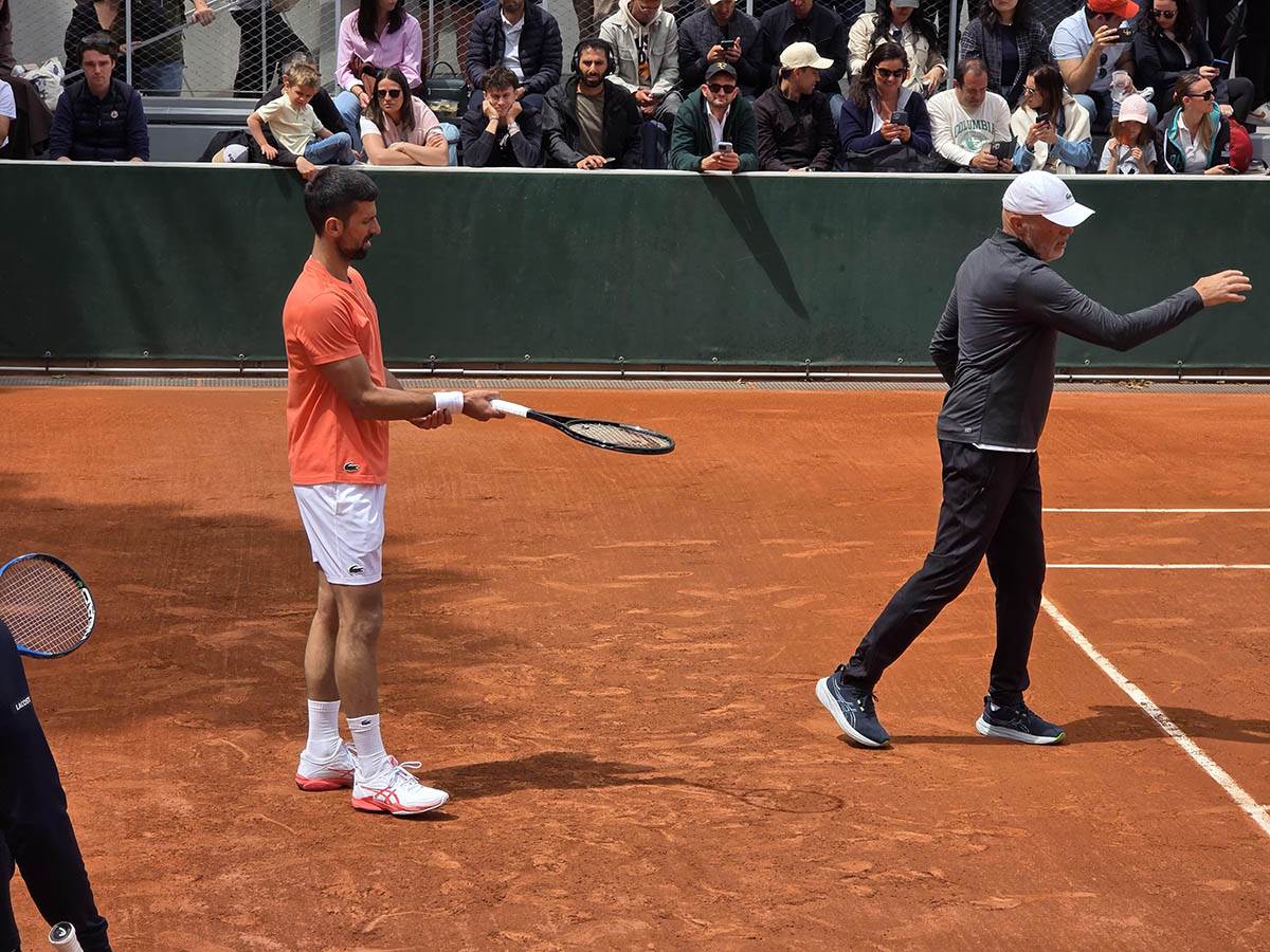  Novak zabrinuo mnoge na prvom treningu 