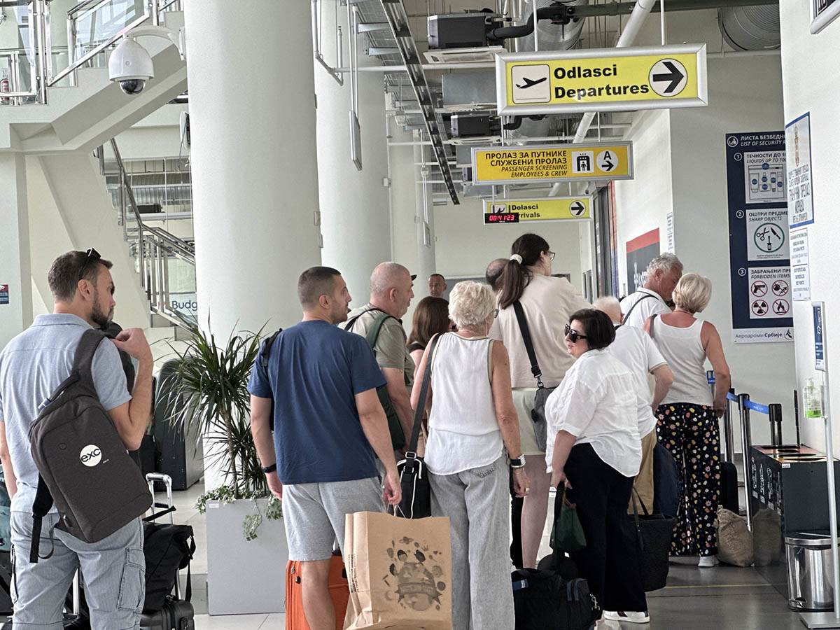  Aerodrom u Kraljevu sve popularniji: Do Soluna i Istanbula nikad jeftinije, a parking besplatan 