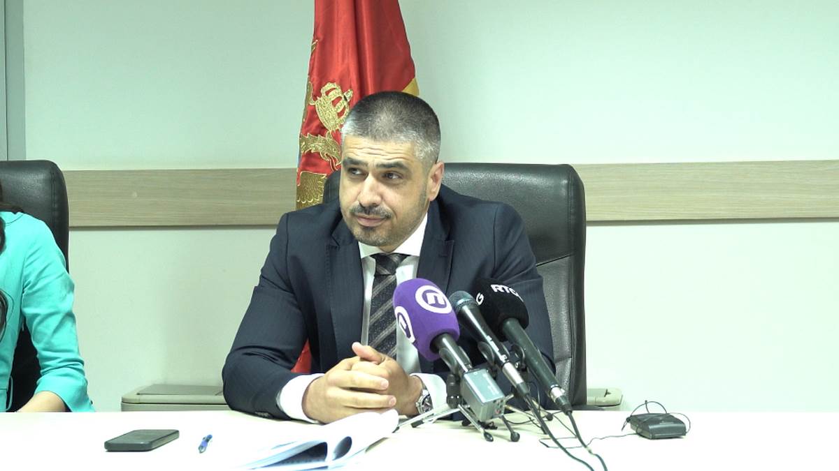  Pešić: Umjesto obećane povišice, sudijama prijete vetingom 