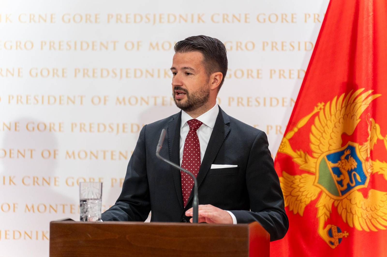 Milatović: Ustavni sud mora biti iznad stranačkih interesa, političkih interesa i aktuelnih odnosa Info Milatović: Ustavni sud mora biti iznad stranačkih interesa, političkih interesa i aktuelnih odnosa Info
