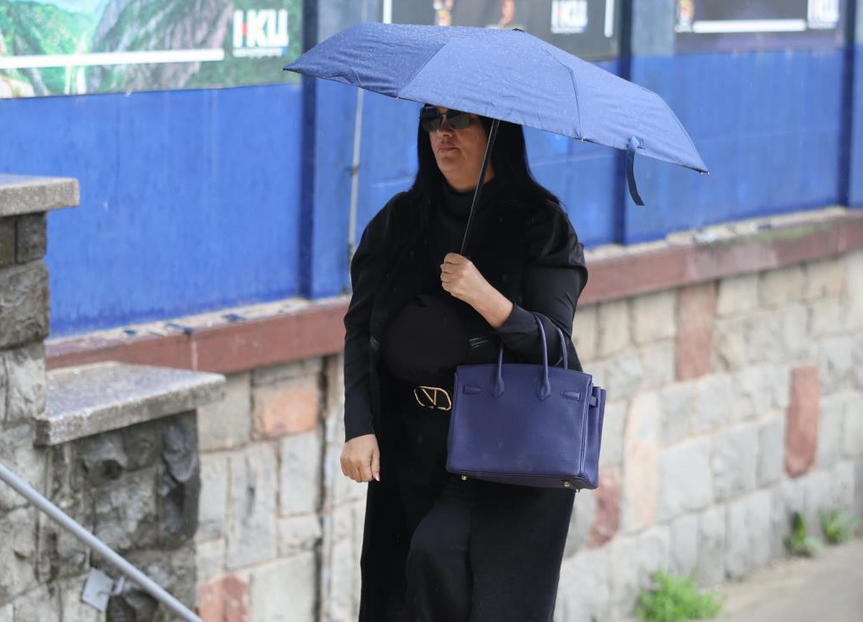  Jana Todorović u minusu 250.000 eura 