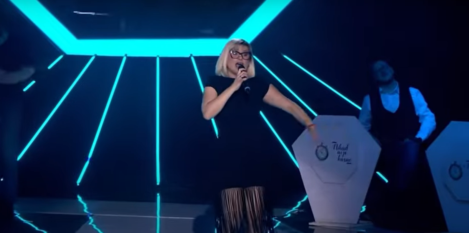  Pjevačica 40 godina bila sama, a onda sve iznenadila udajom: Otkrila detalje romanse, rekla "da" pos 