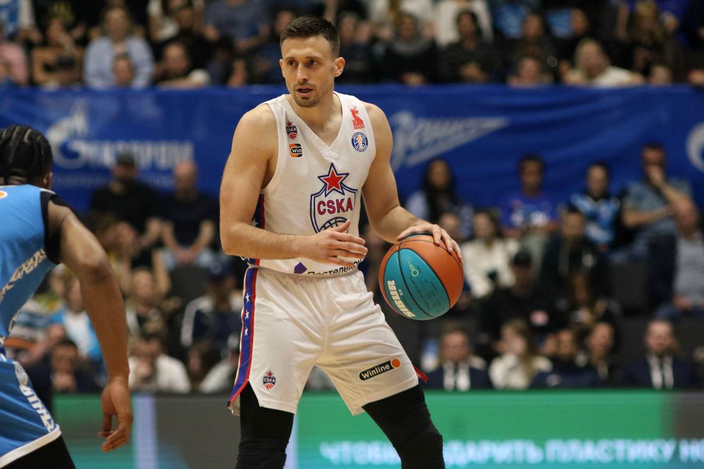  Aleksa Avramović vratiće se u evropsku košarku, pošto će naredne tri sezone provesti u Dubaiju 