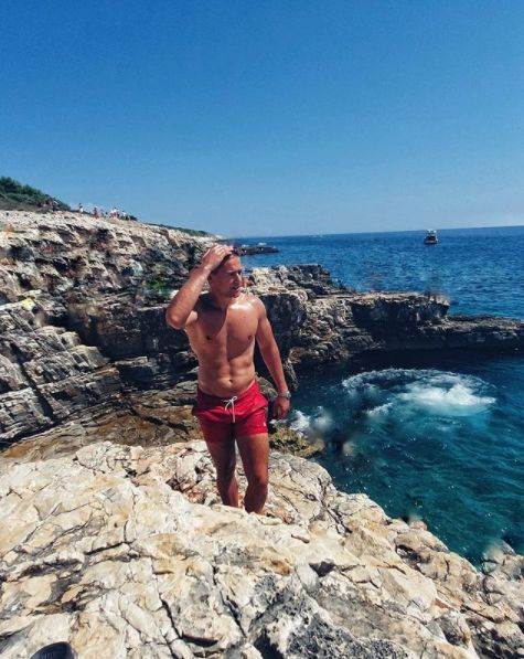  Ženi se jedan od najpoželjnijih srpskih glumaca: Gala svadba u Beogradu, potrošiće pravo bogatstvo 