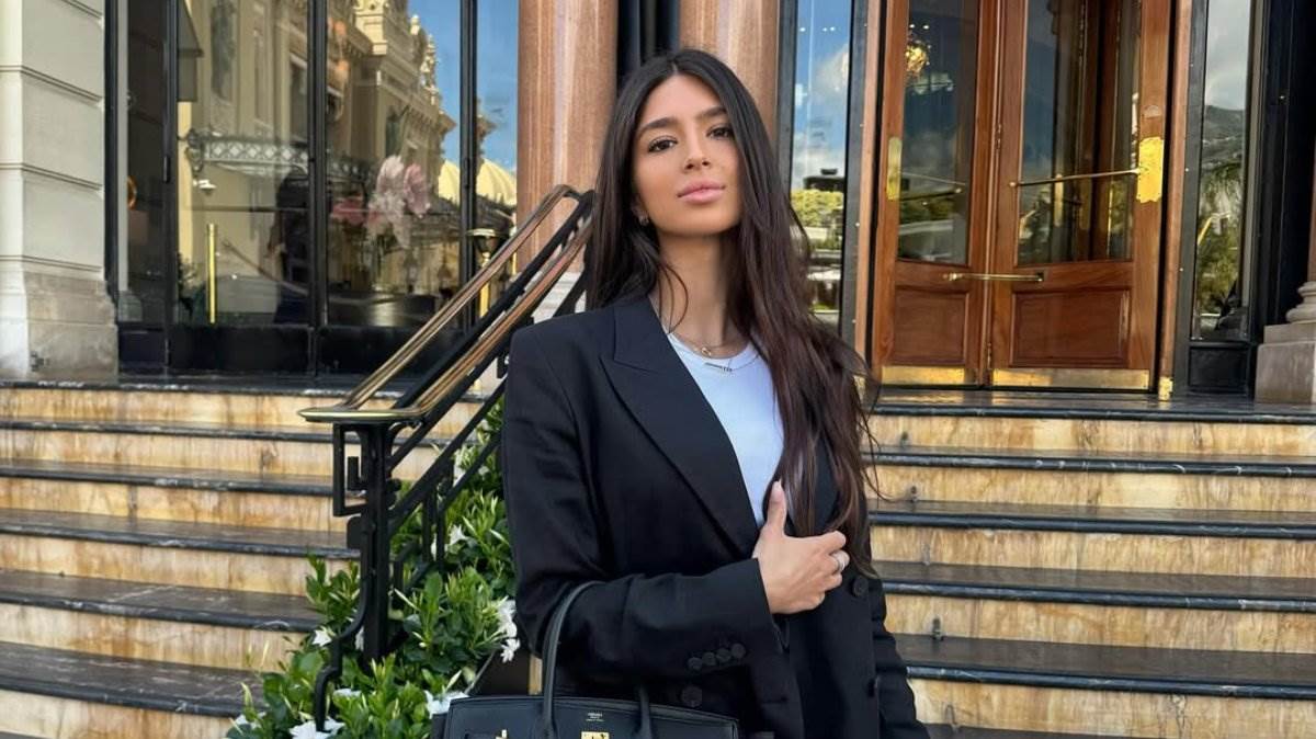  Đina Džinović otvoreno progovorila o prevari: Roditelji joj se razveli nakon 22 godina braka, njen stav je jasan 