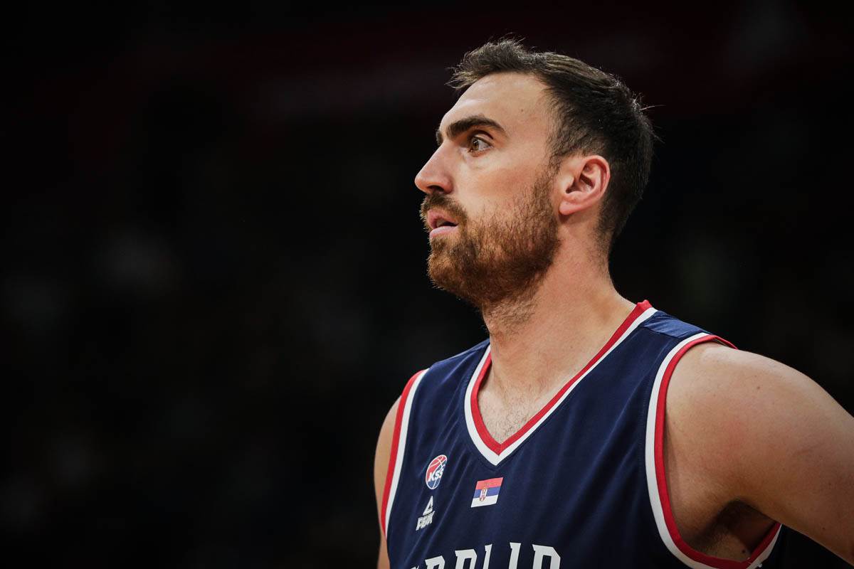   Nikola Milutinov nastaviće karijeru u Olimpijakosu 