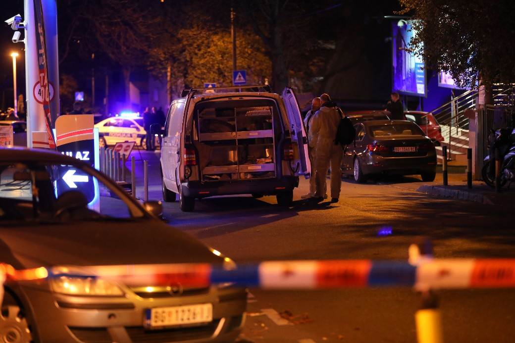  Stravičan prizor u centru Požarevca: Pronađeno tijelo u automobilu na parkingu 