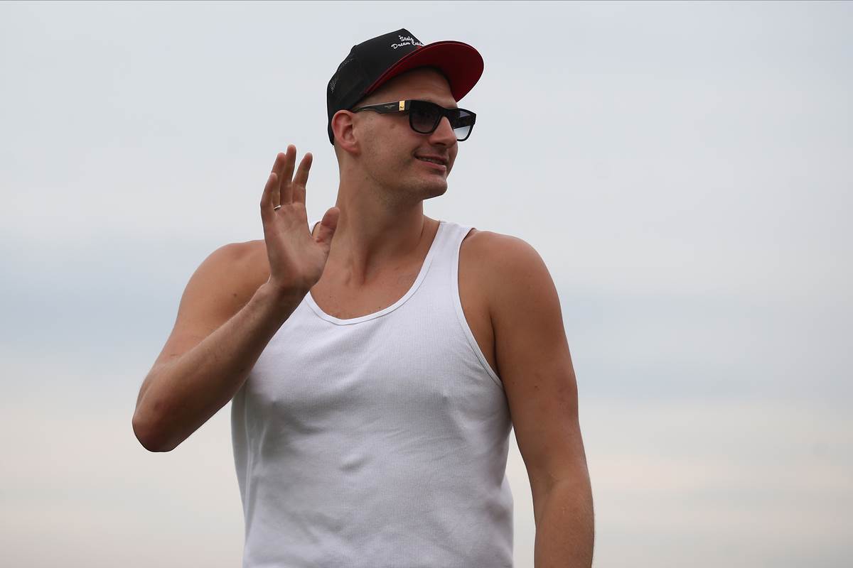  Evo gdje je Nikola Jokić dok u Denveru radi metla 