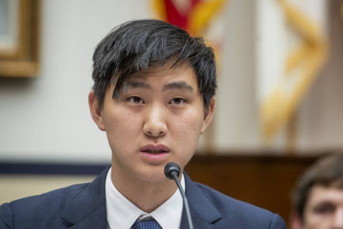  O JE ALEKSANDR VANG KOME NUDE 15 MILIJARDI DOLARA 