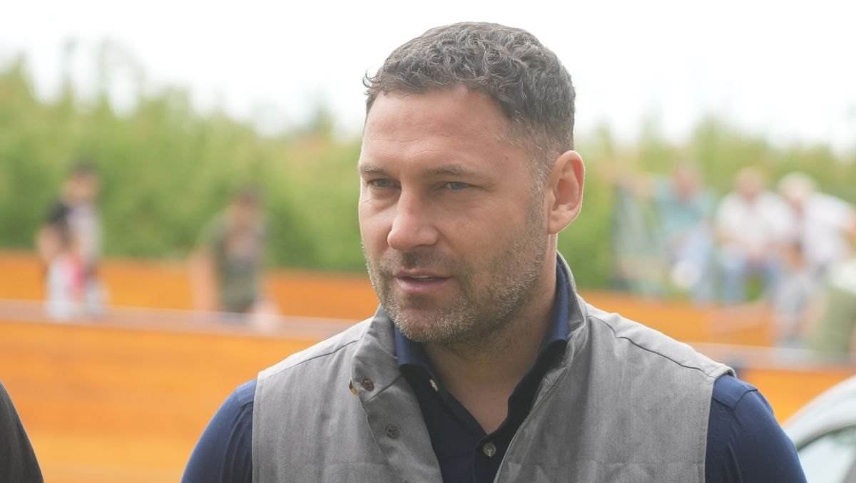  Duško Tošić pratio finale Kupa Srbije: Jelenin bivši uživao u loži, otkriveno i ko mu je pravio druš 