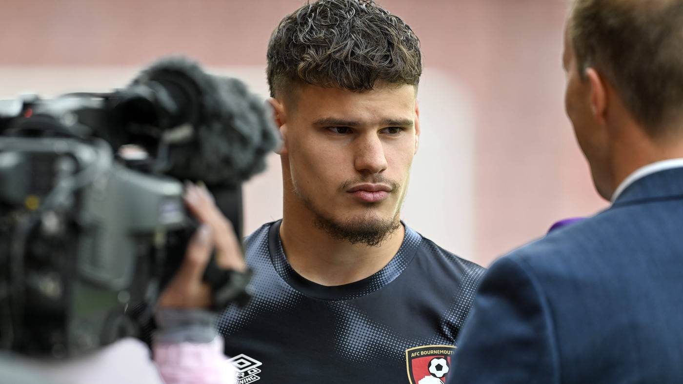  Miloš ide u Liverpul: Na našem jeziku, pred kamerama, potvrdio najveći transfer u karijeri 