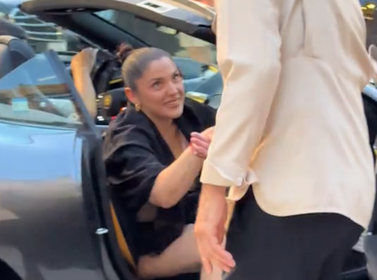  Stranci snimali domaću pjevačicu u Monte Karlu: Izašla iz "ferarija" od 300.000 eura, nema ko se nij 