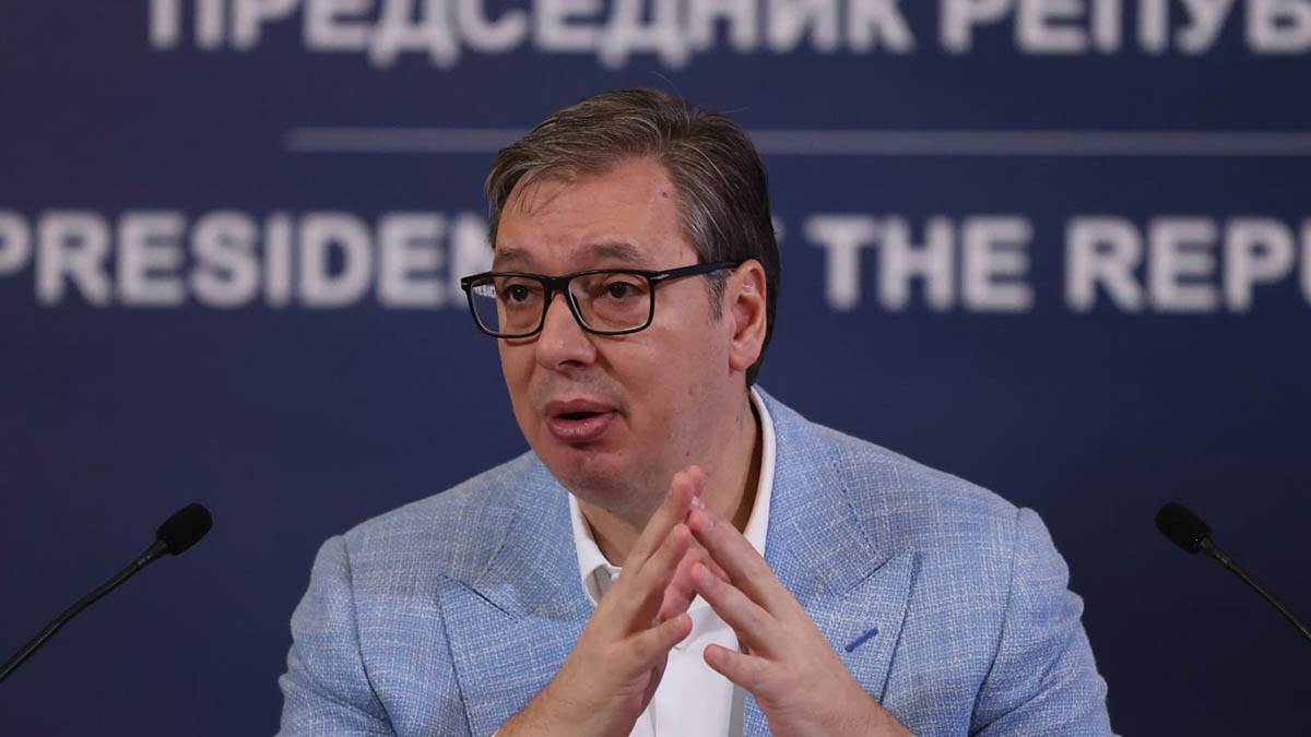  "Nismo dobili licencu od Amerikanaca": Vučić na konferenciji povodom sankcija NIS-u
 