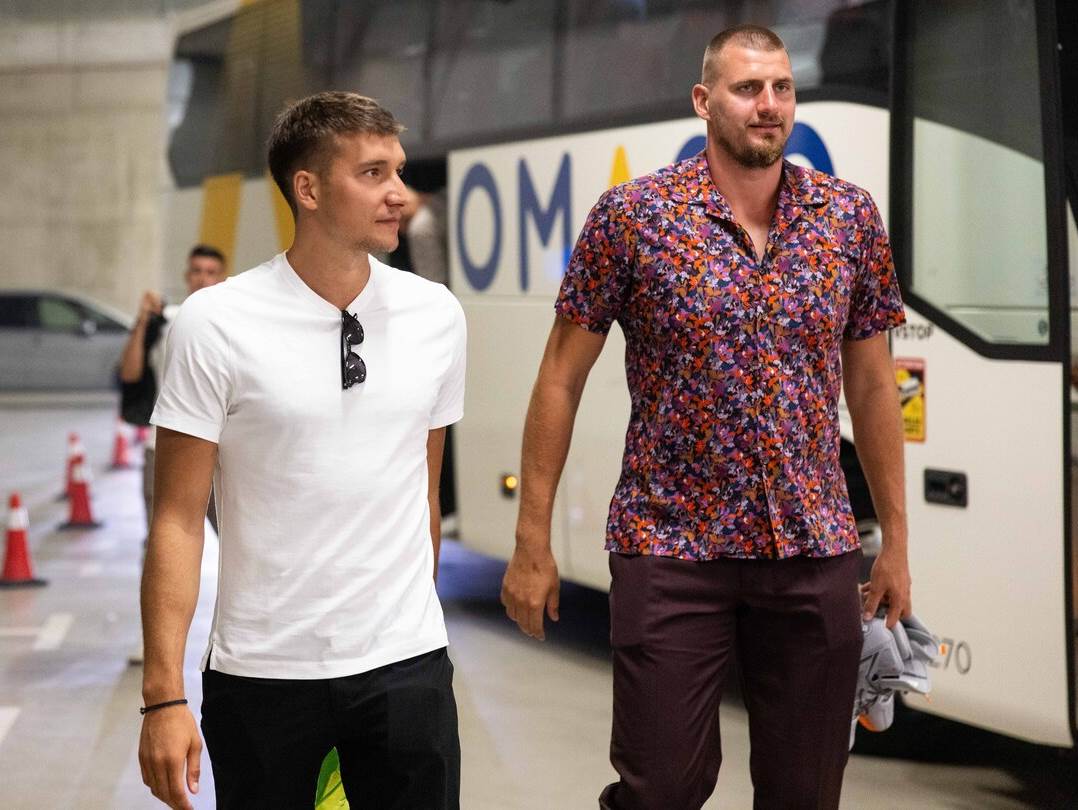  Nikola Jokić uhvaćen sa još jednim NBA Ol Starom: Lumpovali zajedno u Americi, sad otišli na Jadran 