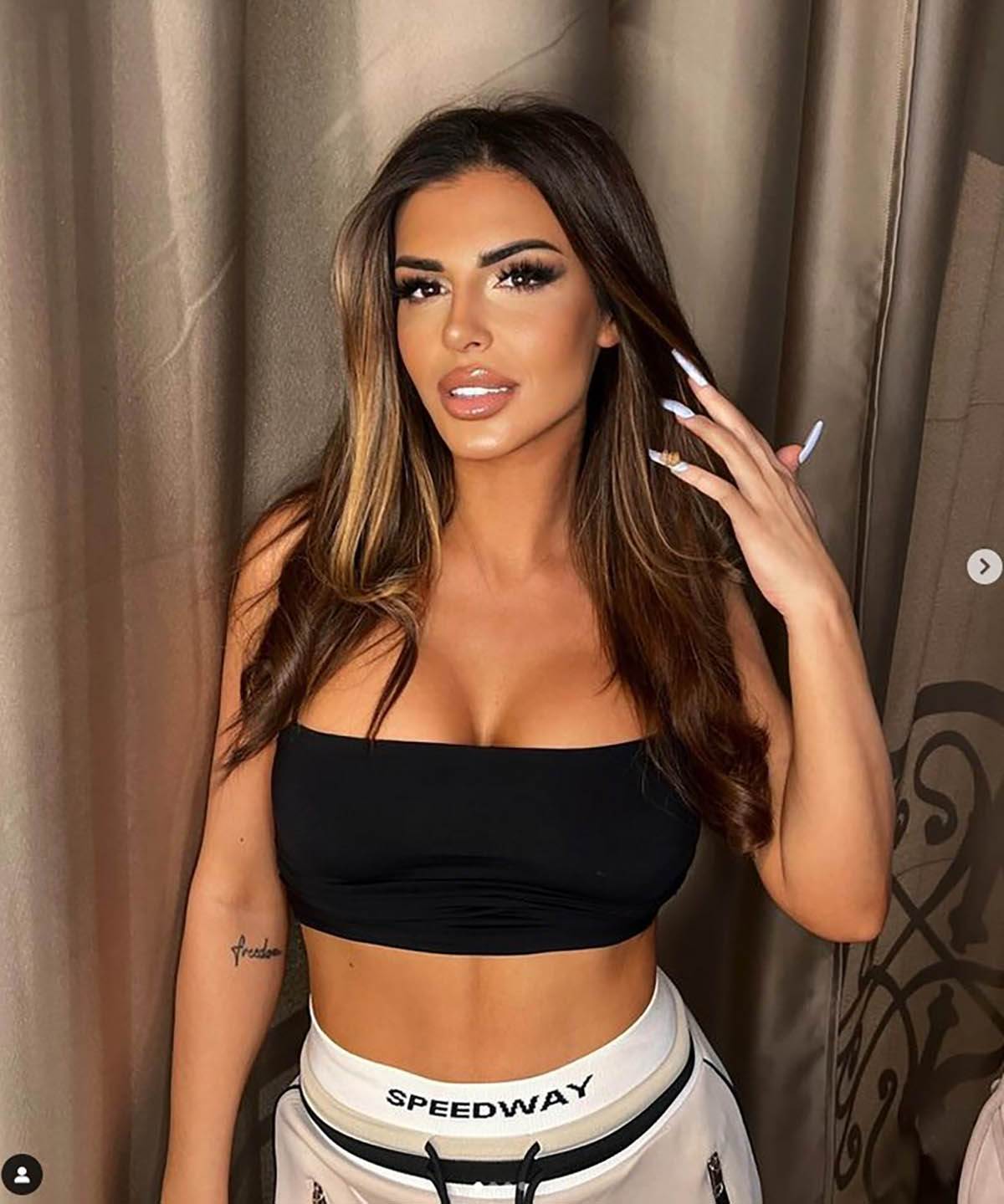  Ena Čolić otkrila detalje navodne afere sa Markom Trajkovićem 