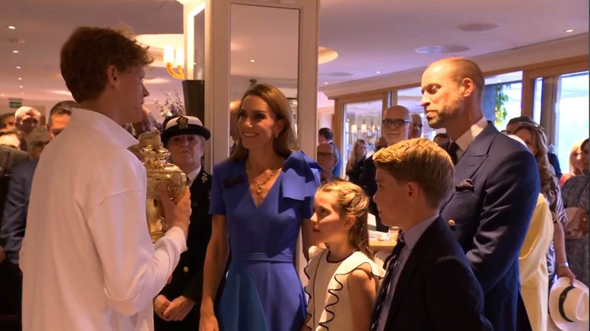  Princ Džordž navija za Đokovića i ne voli Sinera 