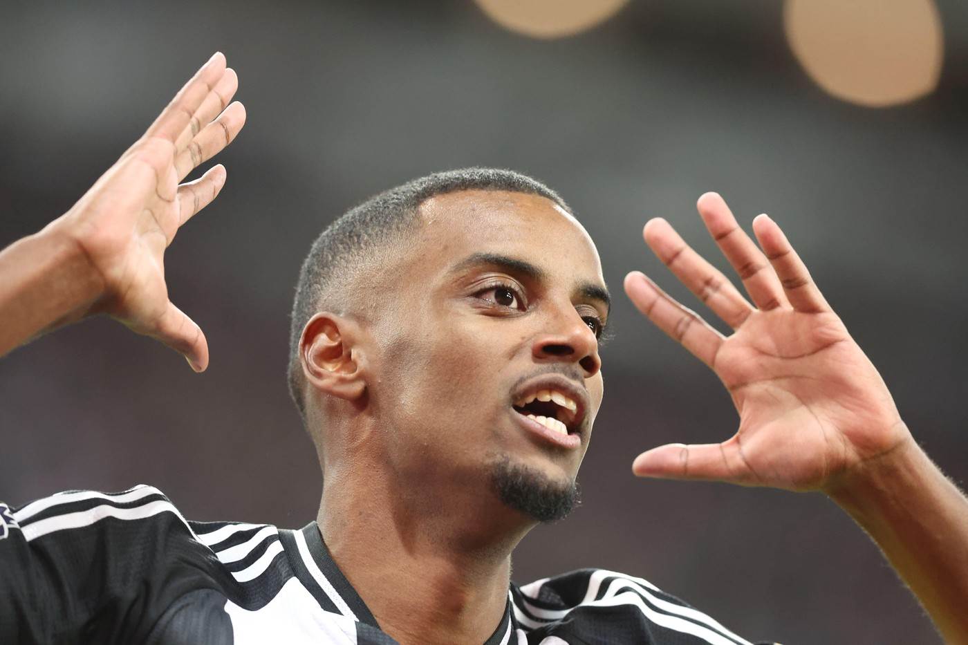  Arne Slot pravi tim za decenijsku dominaciju 