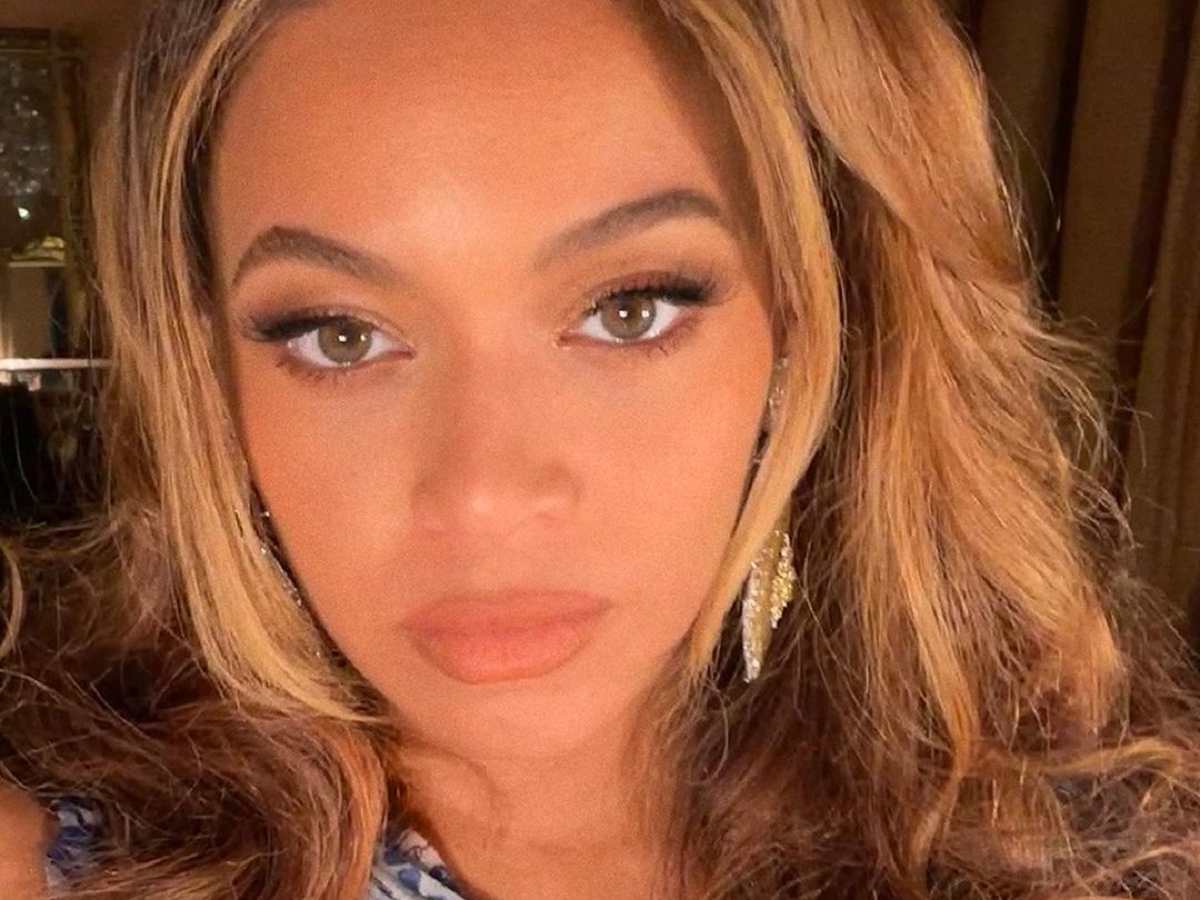  Opljačkana Bijonse: Lopovi "pikirali" crni džip, razbili prozore i odnijeli stvari vrijedne milione  