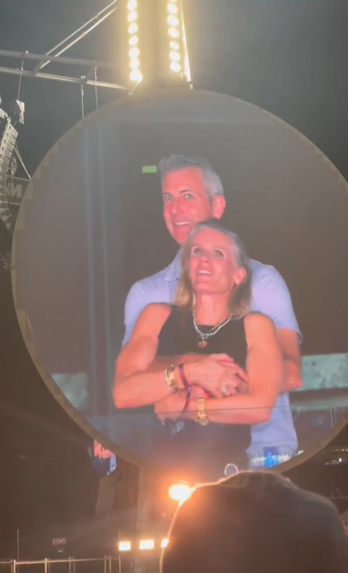  Novi skandalozni snimak milionera i ljubavnice 