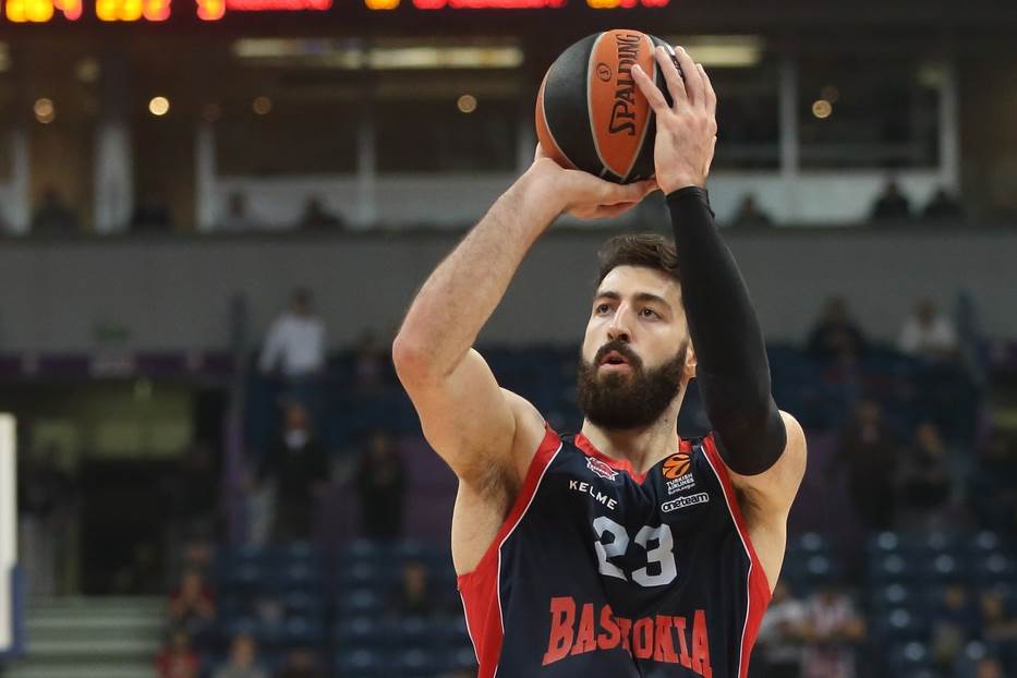   Tornike Šengelija i Vil Klajburn stižu u Barselonu 