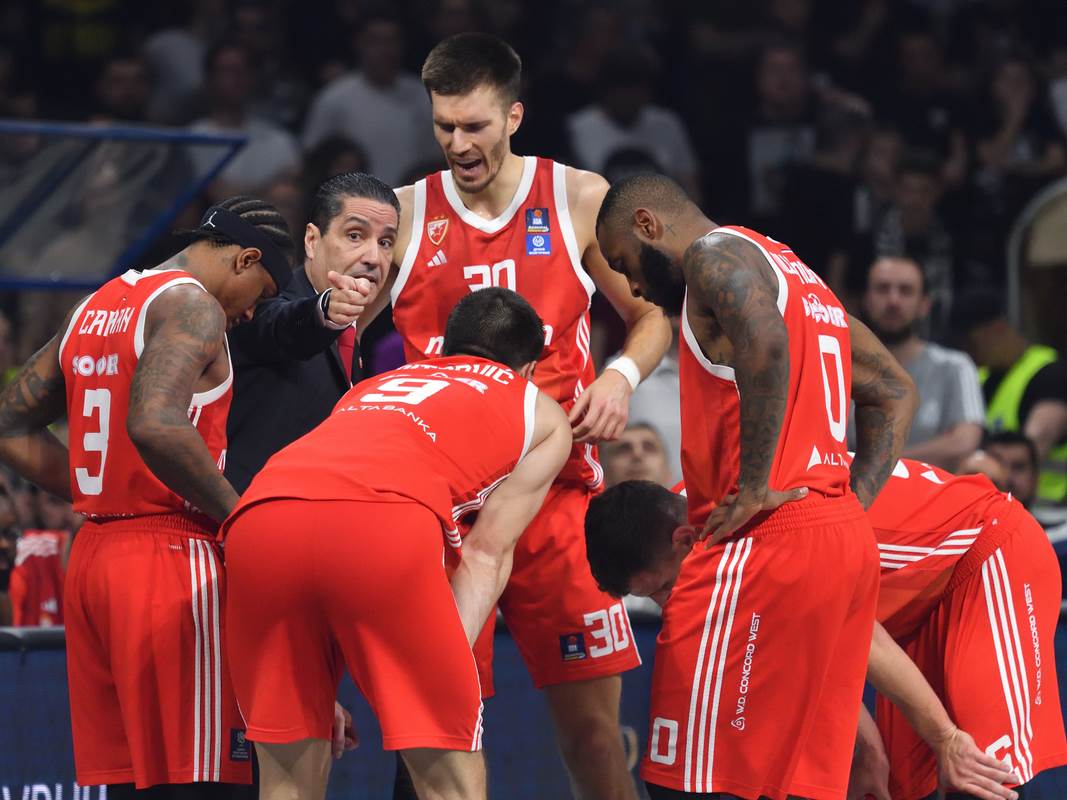  Zvezda promijenila cio tim, a još šestorica mogu da odu: Nezapamćena "sječa" na Malom Kalemegdanu 