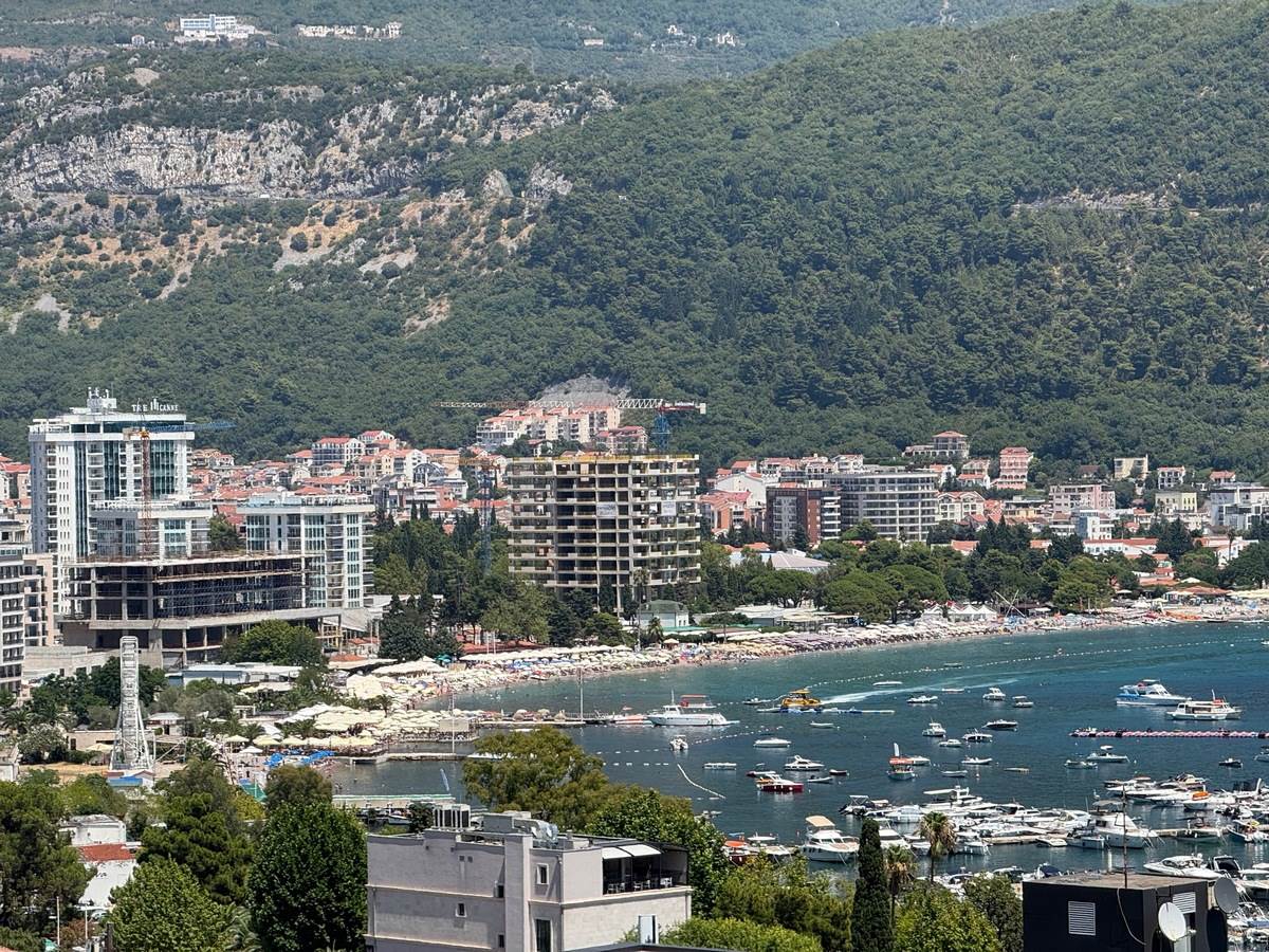  Dvije osobe pokušale da otmu turskog državljanina? Jedno lice uhapšeno, za drugim se traga 