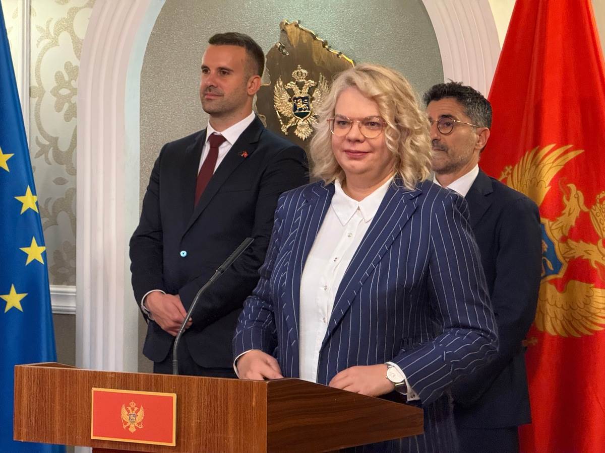 Ministar Vukićević podnio ostavku Info Ministar Vukićević podnio ostavku Info