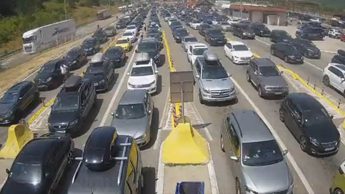  Zbog radova EPCG na trasi za vjetroturbine gužve u Virpazaru  